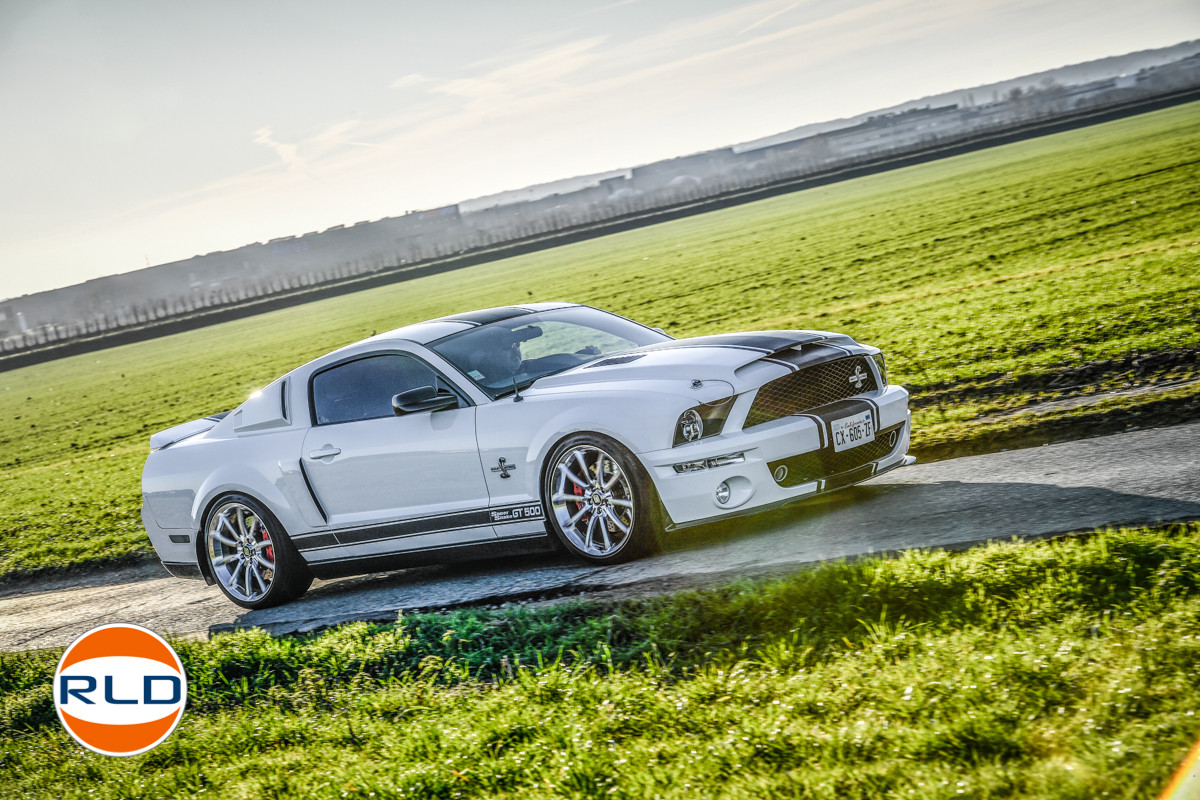 Ford Mustang GT 500 Shelby Super Snake
